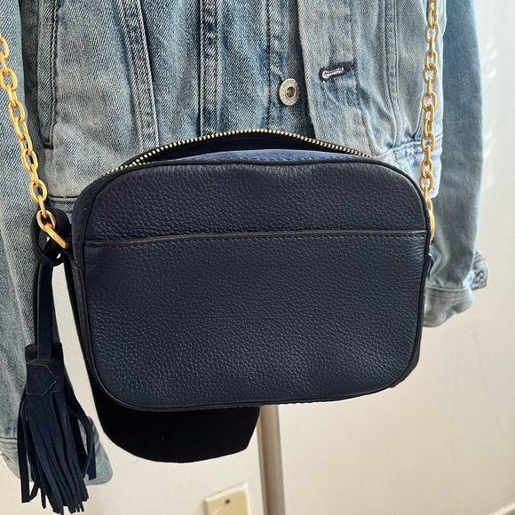 Tory Burch Red and Blue Crossbody Bag with Elegant Design - Picture 3 of 8